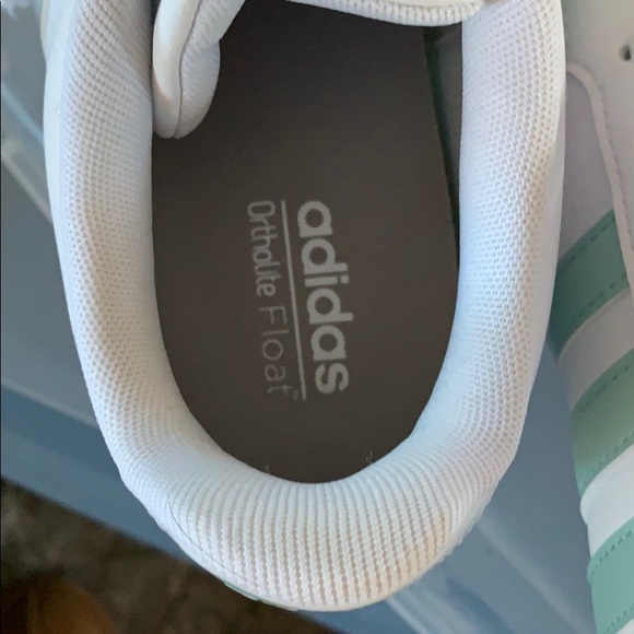 Adidas shoes - Picture 5 of 5